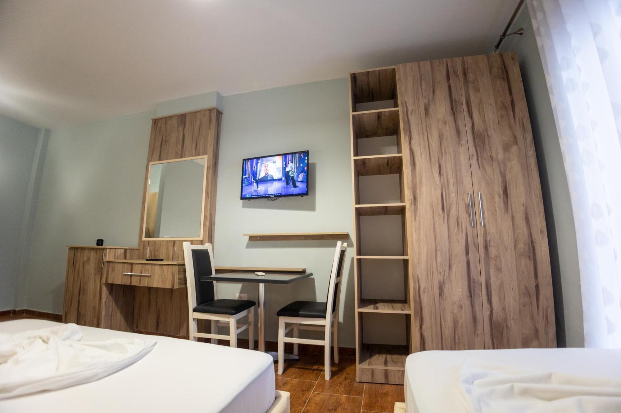 Hotel Klebrido Durres Exterior photo