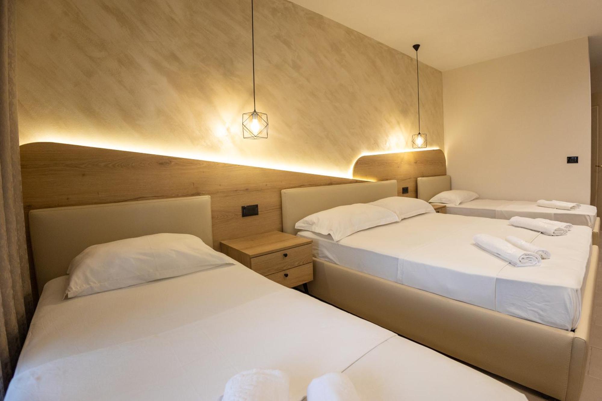 Hotel Klebrido Durres Exterior photo