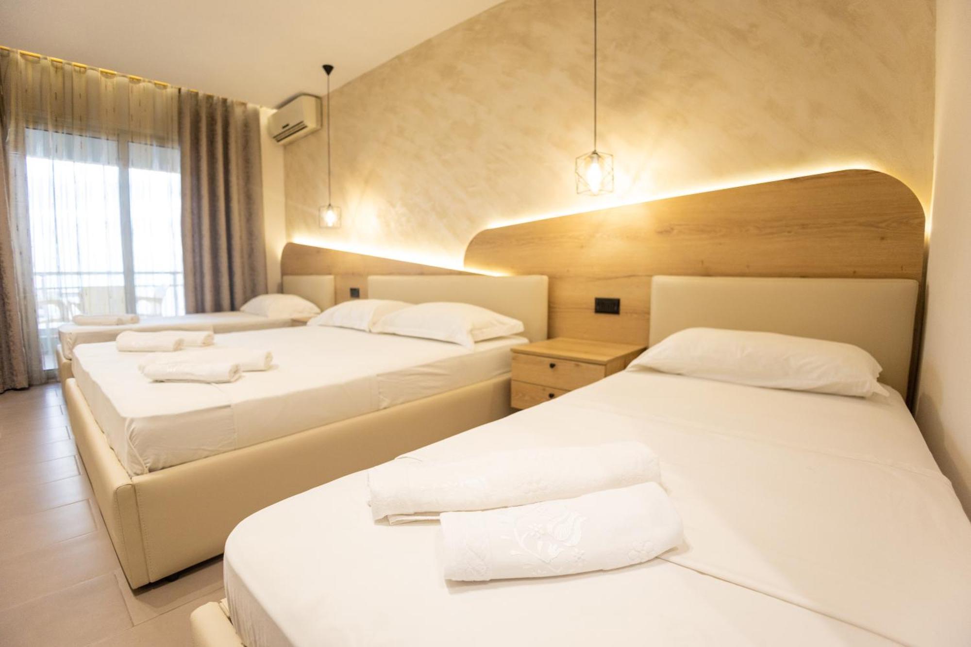 Hotel Klebrido Durres Exterior photo