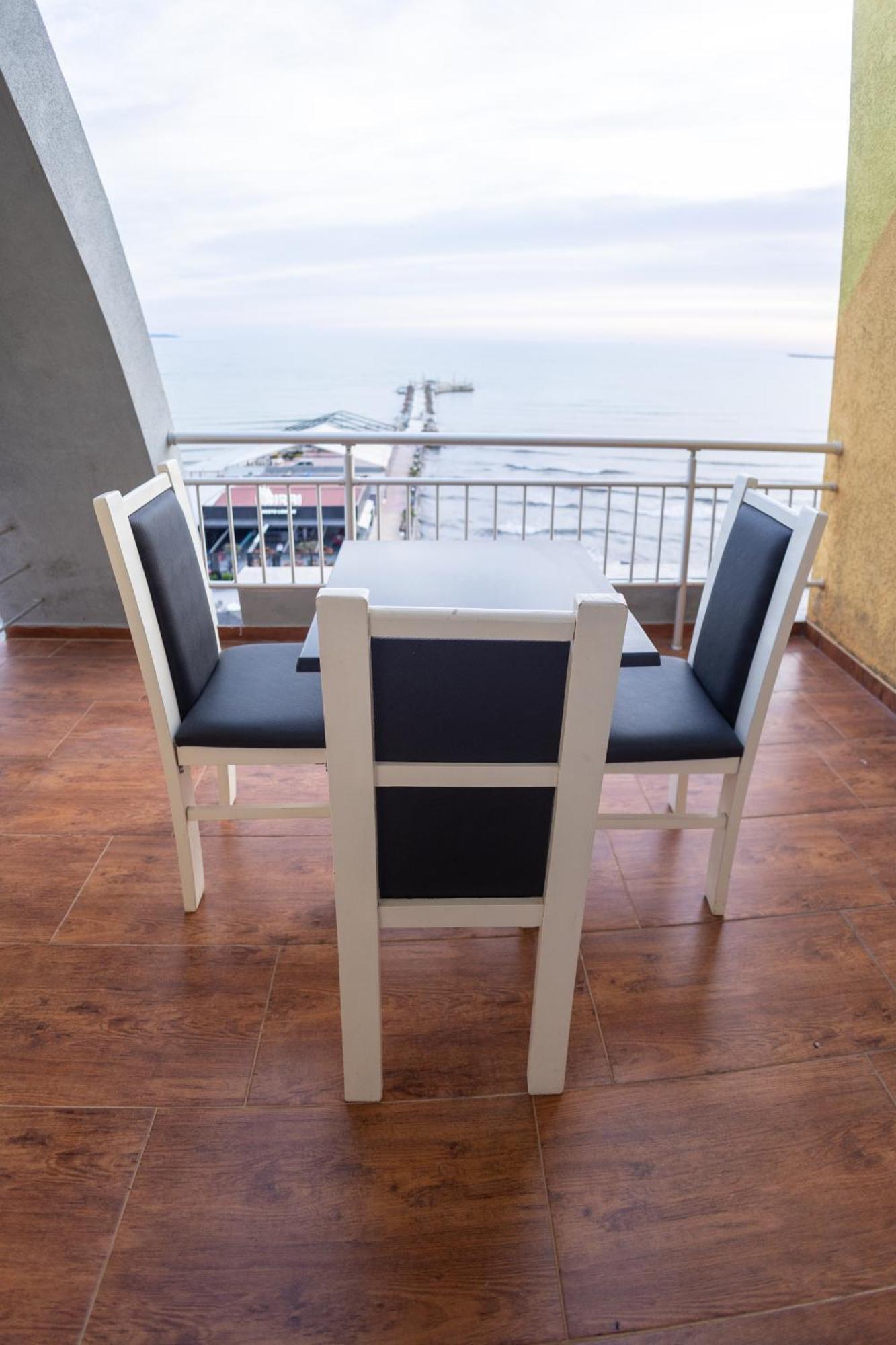 Hotel Klebrido Durres Exterior photo